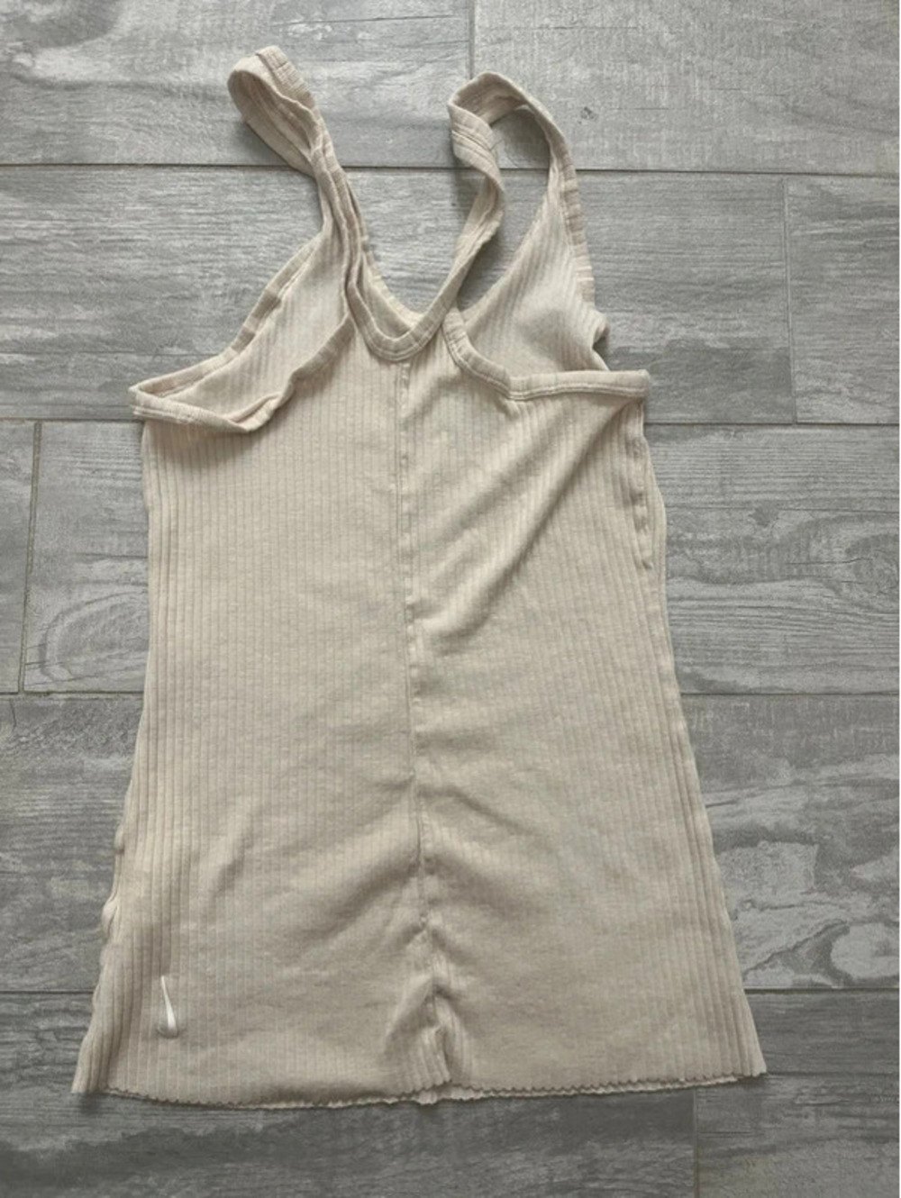 Nike Cream Ribbed Tank - Picture 2 of 4